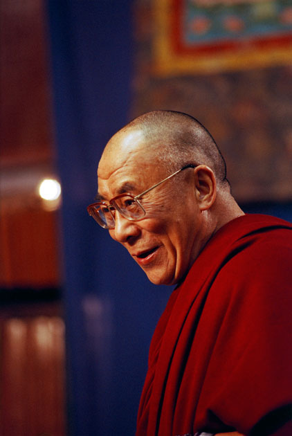 08_dalailama.portrait.penguinbooks.color.jpg